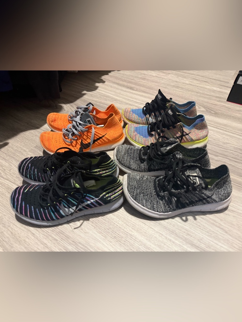 Women’s Size 6 Nike Flyknit Shoes